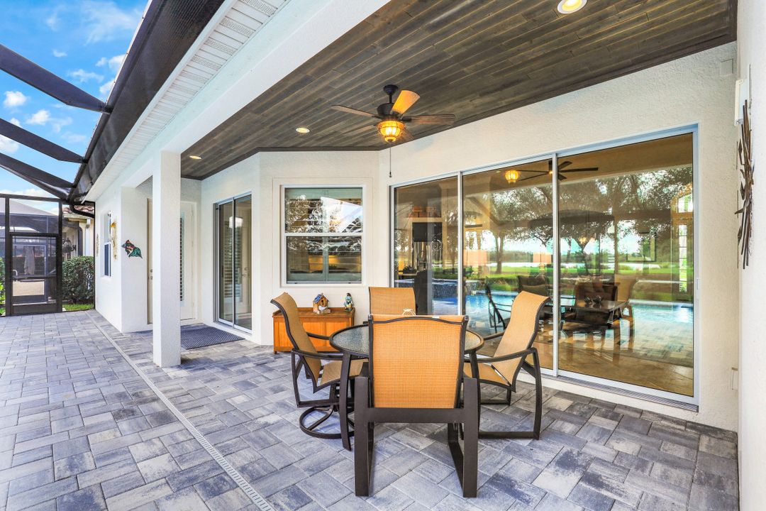 9795 Nickel Ridge Cir, Naples, FL 34120