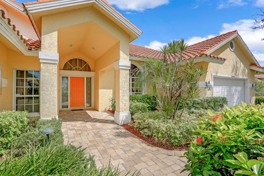 5895 Sonoma Ct, Naples, FL 34119
