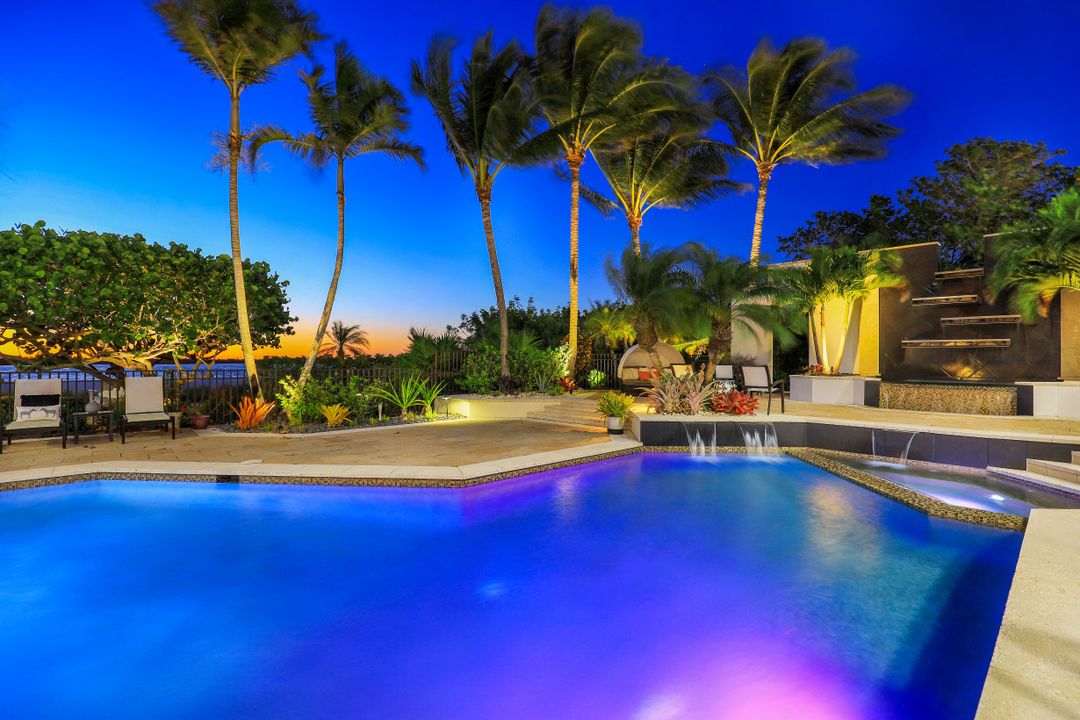 202 S Beach Dr, Marco Island, FL 34145