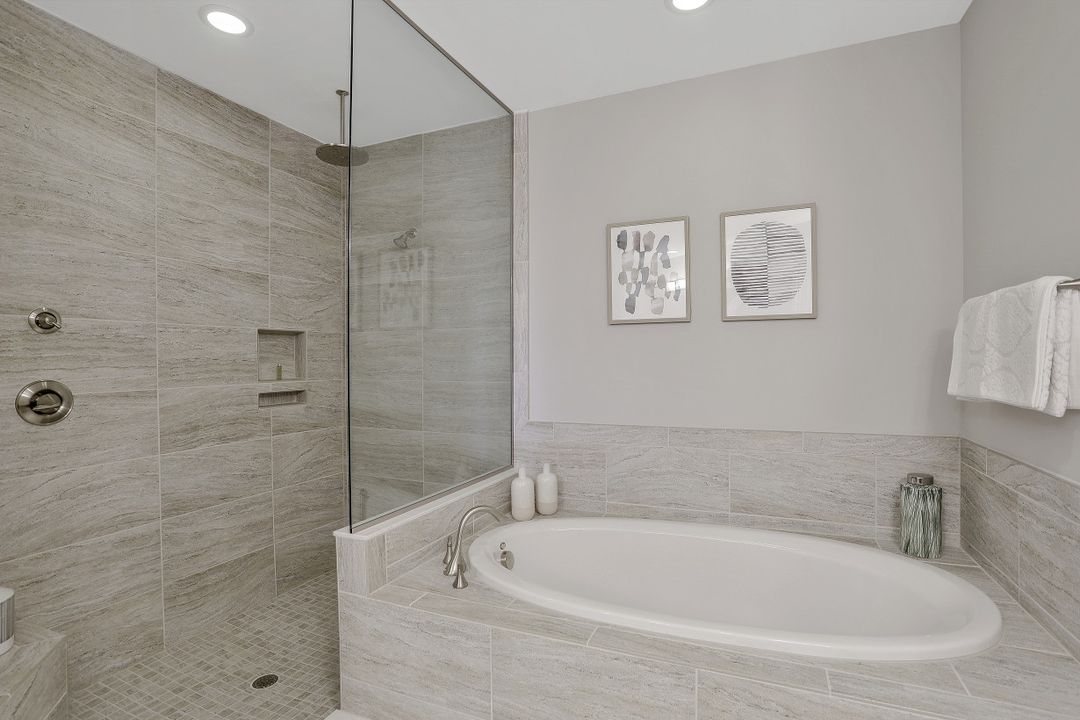 16437 Carrara Way #202, Naples, FL 34110