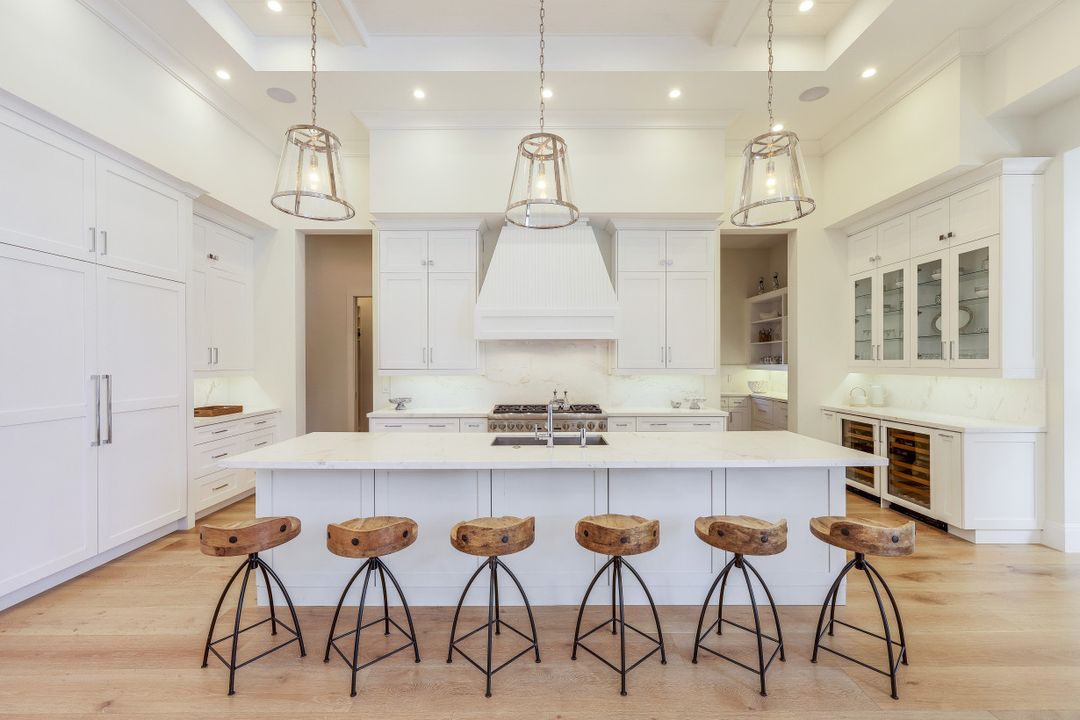 2546 Augusta Dr, Naples, FL 34109