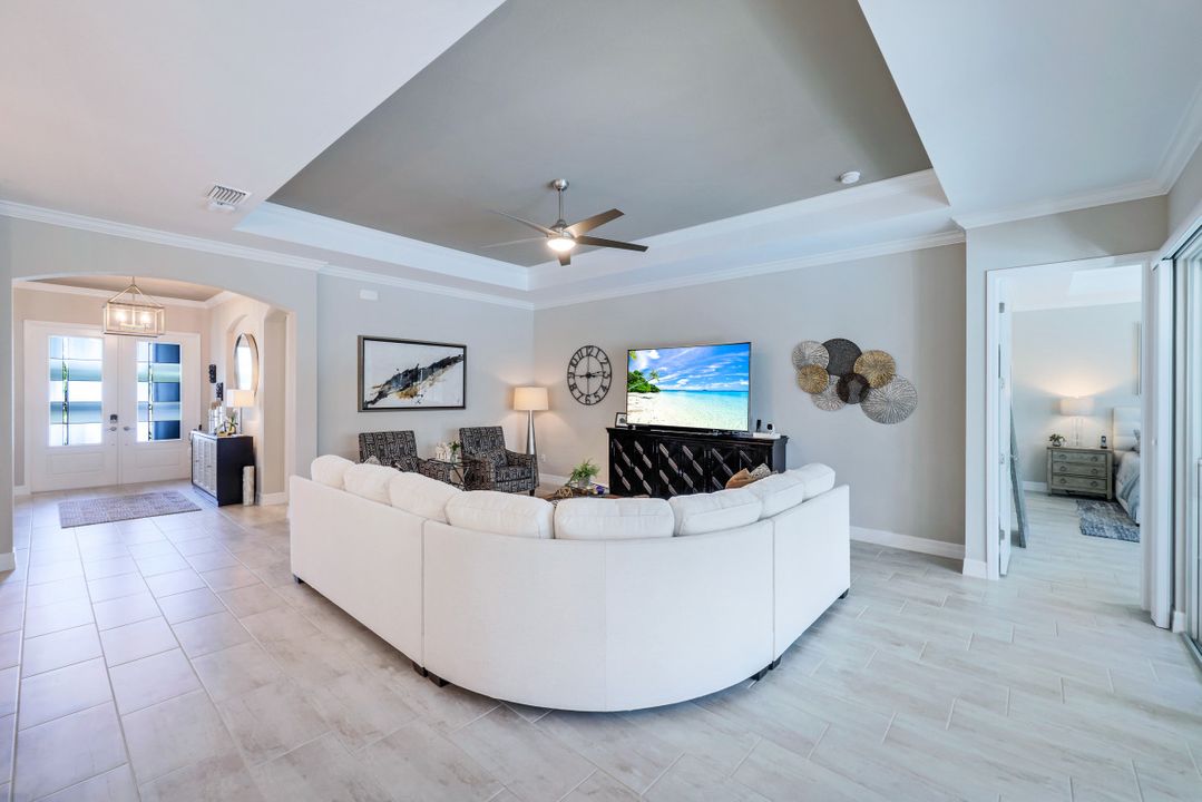 14853 Blue Bay Cir, Fort Myers, FL 33913