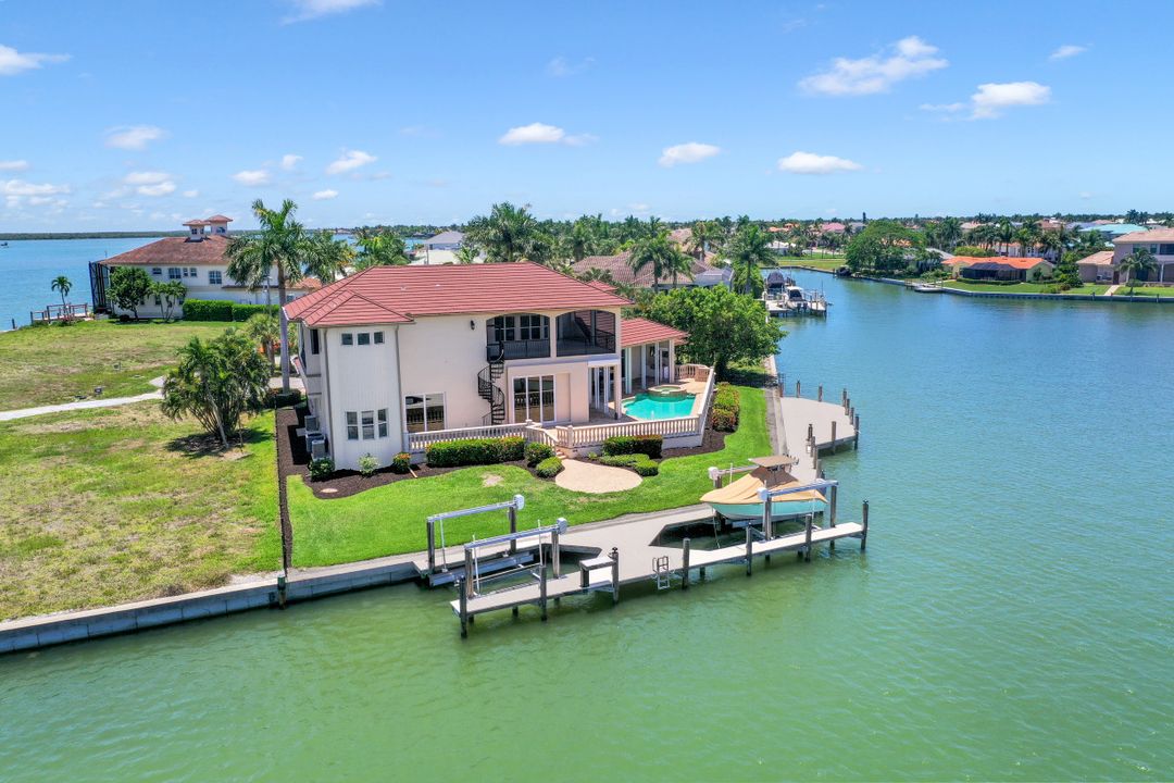 1404 Butterfield Ct, Marco Island, FL 34145