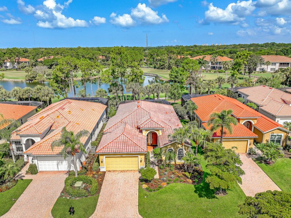 28609 Pienza Ct, Bonita Springs, FL 34135