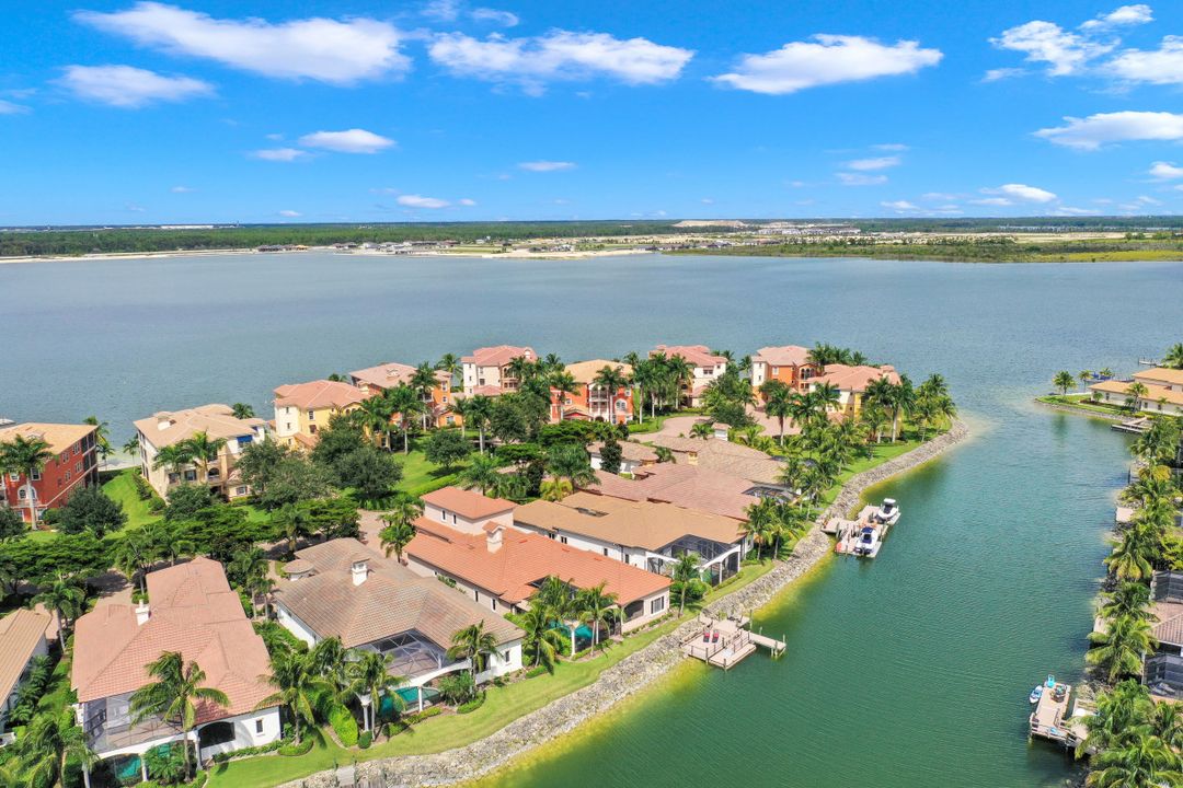 10610 Via Milano Dr, Miromar Lakes, FL 33913