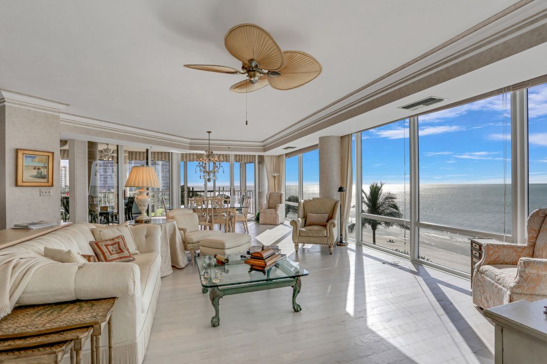 4951 Gulf Shore Blvd #302, Naples, FL 34103