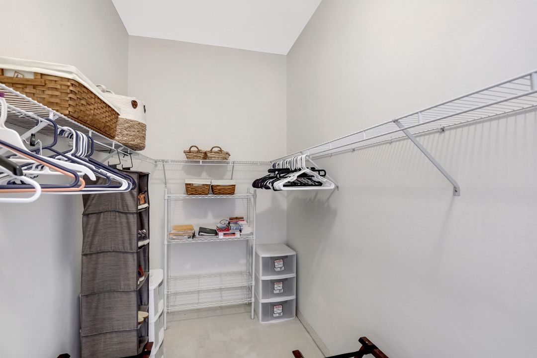 1247 Egrets Landing #201, Naples, FL 34108