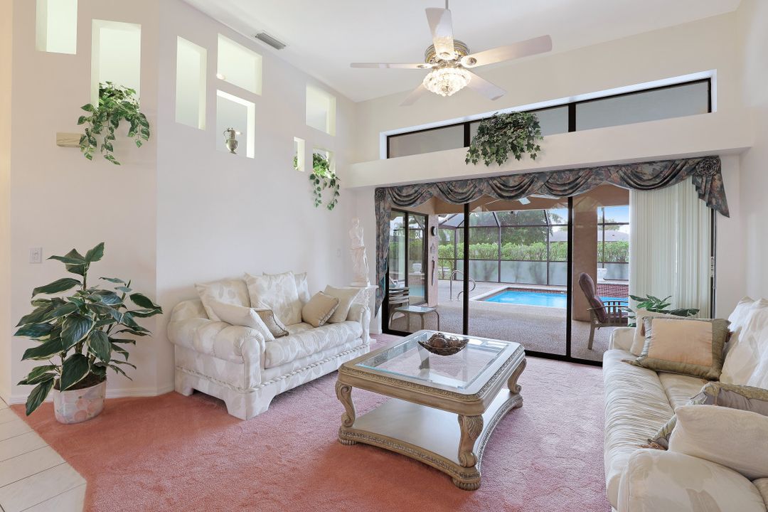 5208 SW 9th Pl, Cape Coral, FL 33914