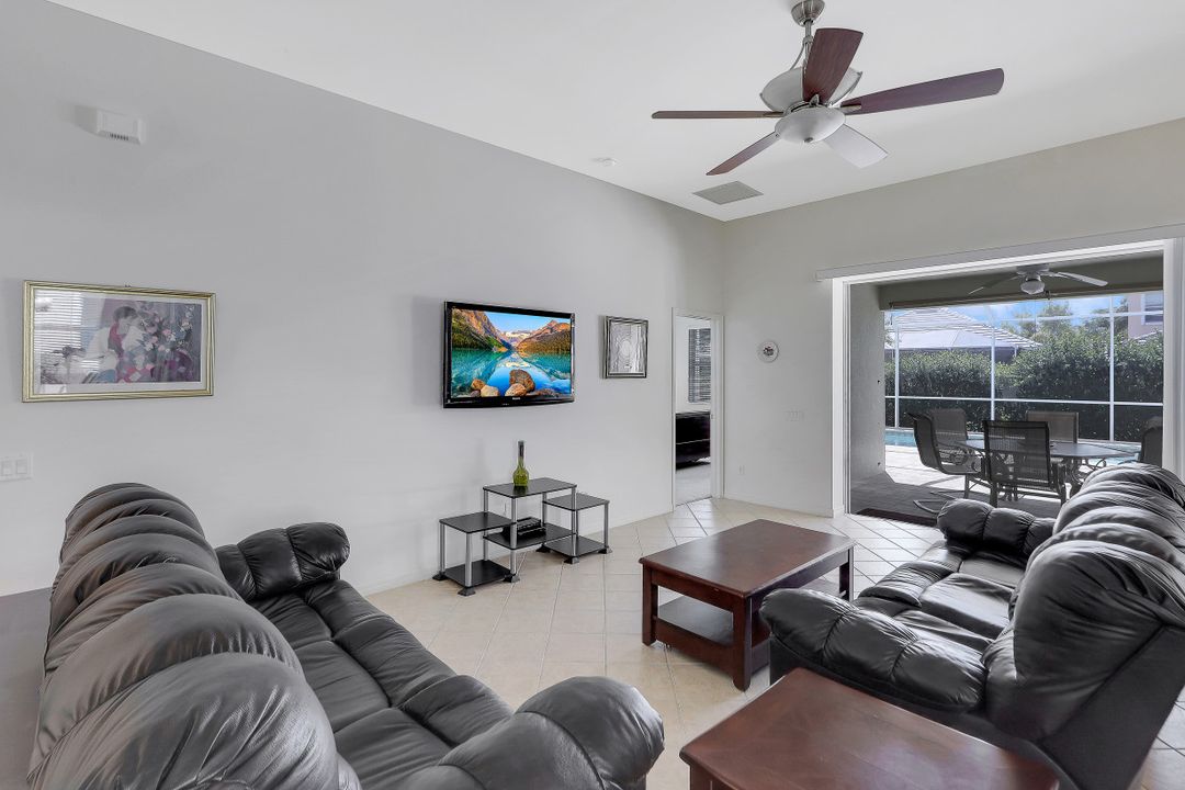 2632 Maraval Ct, Cape Coral, FL 33991