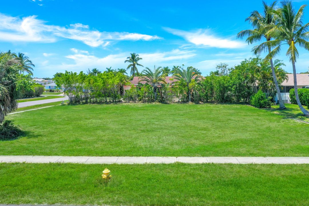 154 Kirkwood St, Marco Island, FL 34145