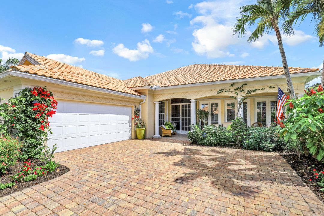 2909 Hatteras Way, Naples, FL 34119