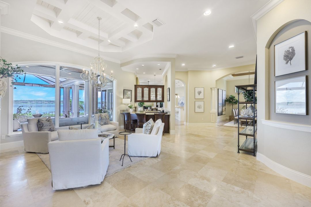 9337 Granite Ct, Naples, FL 34120