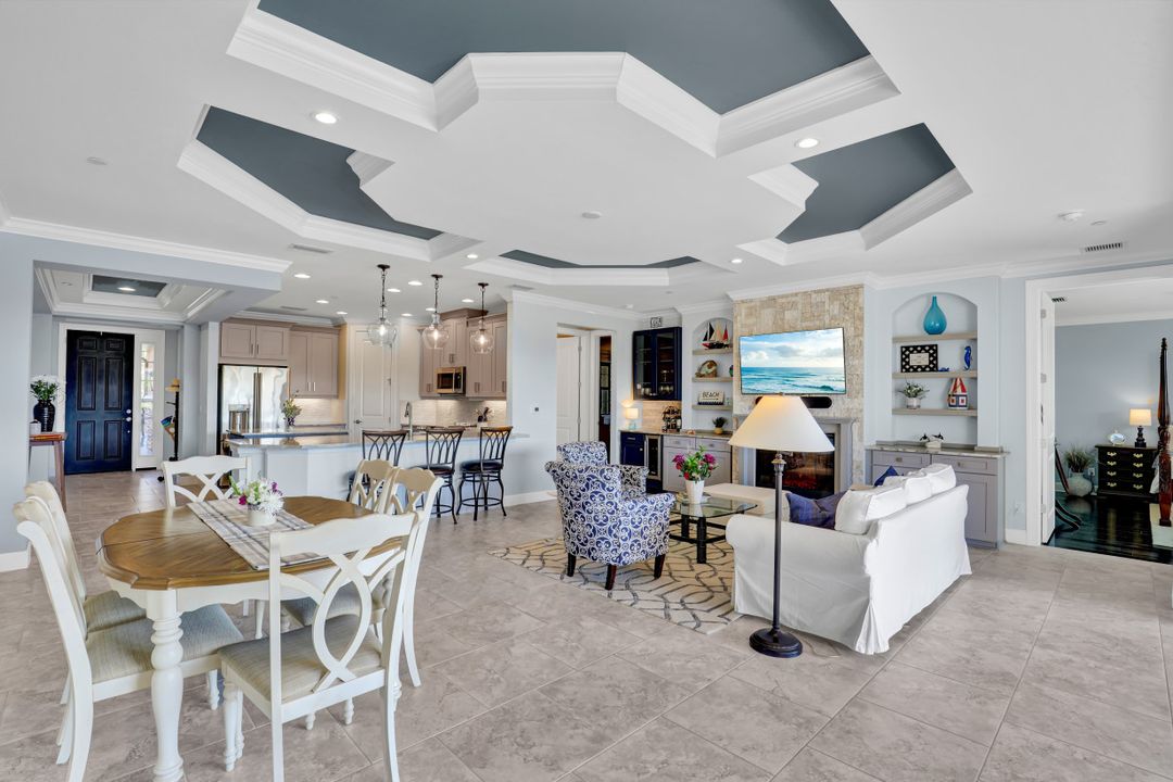 9658 Montelanico Loop #102, Naples, FL 34119