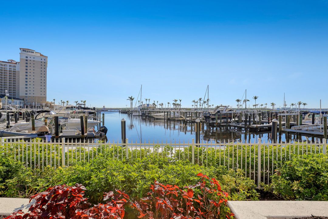 6021 Silver King Blvd #205, Cape Coral, FL 33914