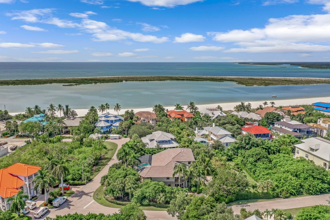 320 Wild Orchid Ln, Marco Island, FL 34145