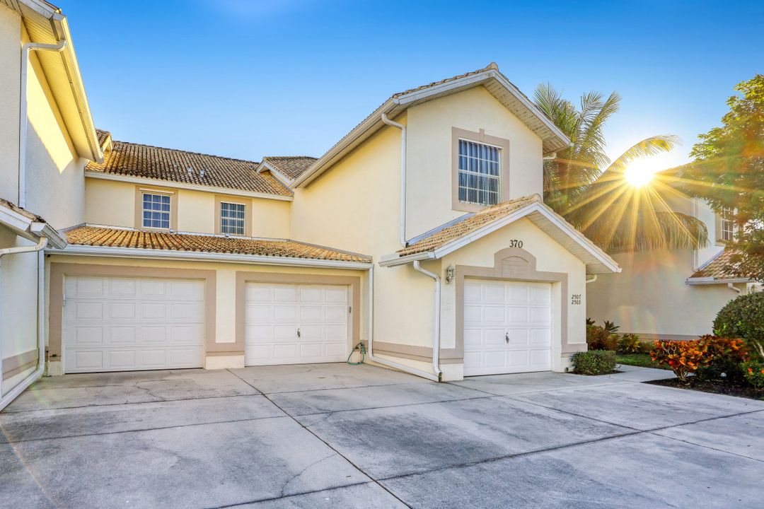 370 Stella Maris Dr N #2503, Naples, FL 34114