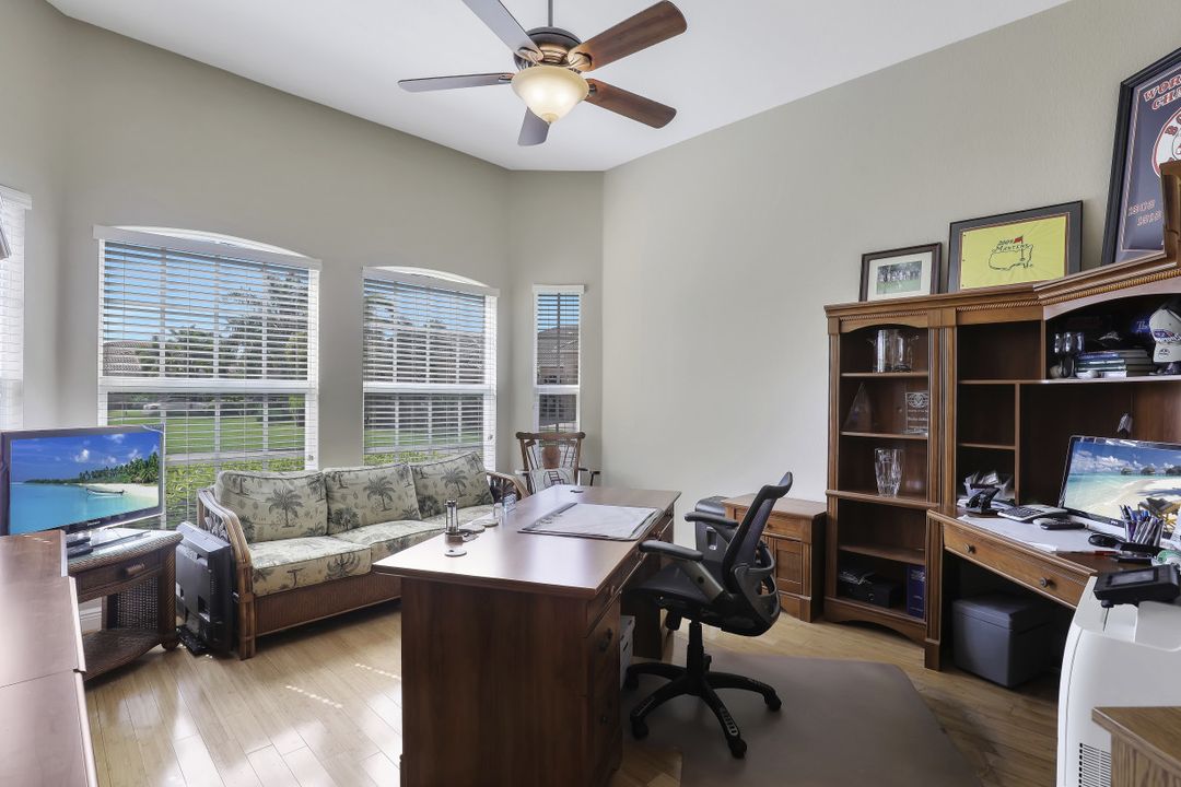 10259 Avonleigh Dr, Bonita Springs, FL 34135