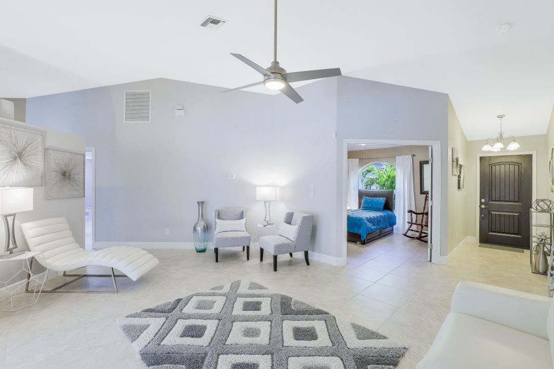 4530 7th Ave SW, Naples, FL 34119