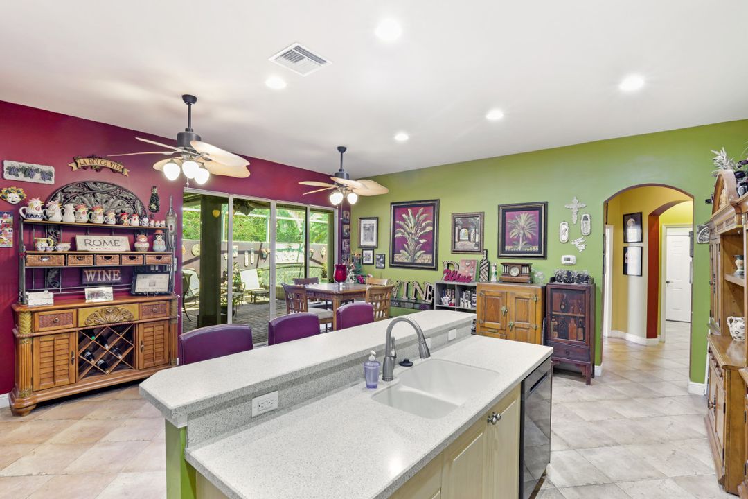 5520 Cheshire Dr, Fort Myers, FL 33912