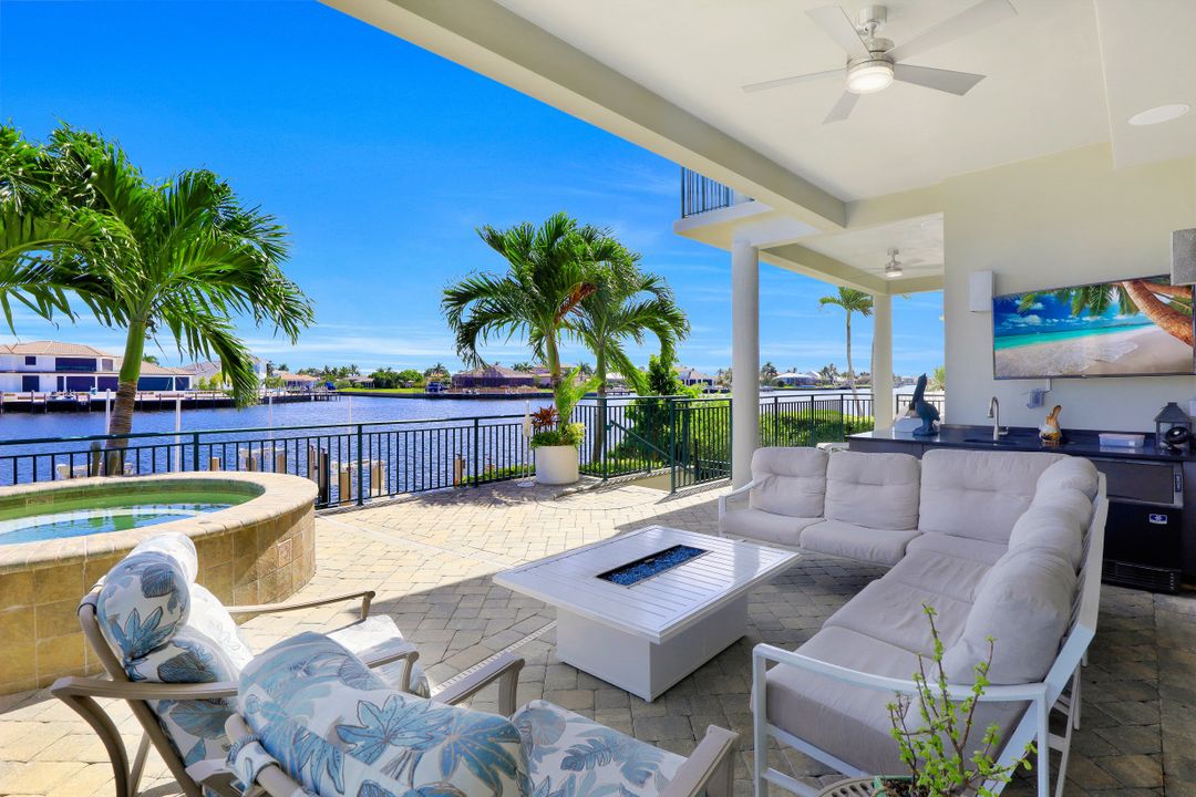 940 Tulip Ct, Marco Island, FL 34145