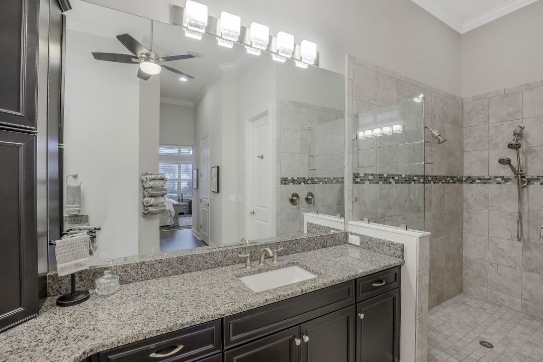 9392 Rapallo St, Naples, FL 34119