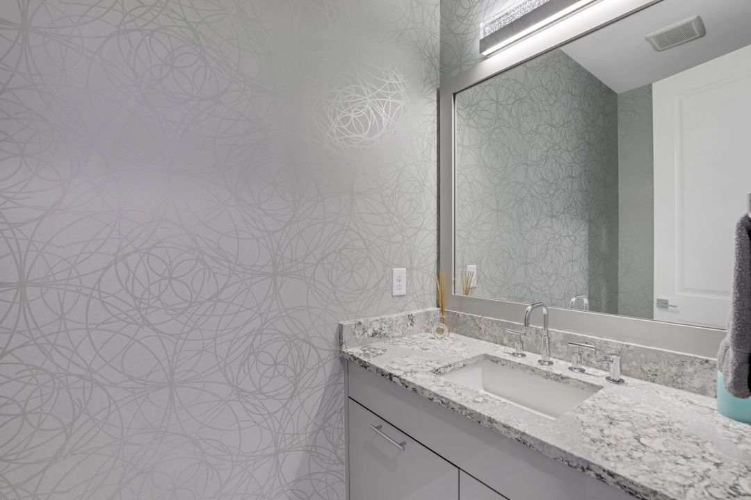 8961 Mustique Ln, Naples, FL 34114