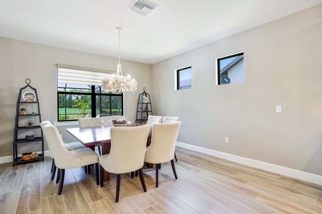 9373 Surfbird Ct, Naples, FL 34120