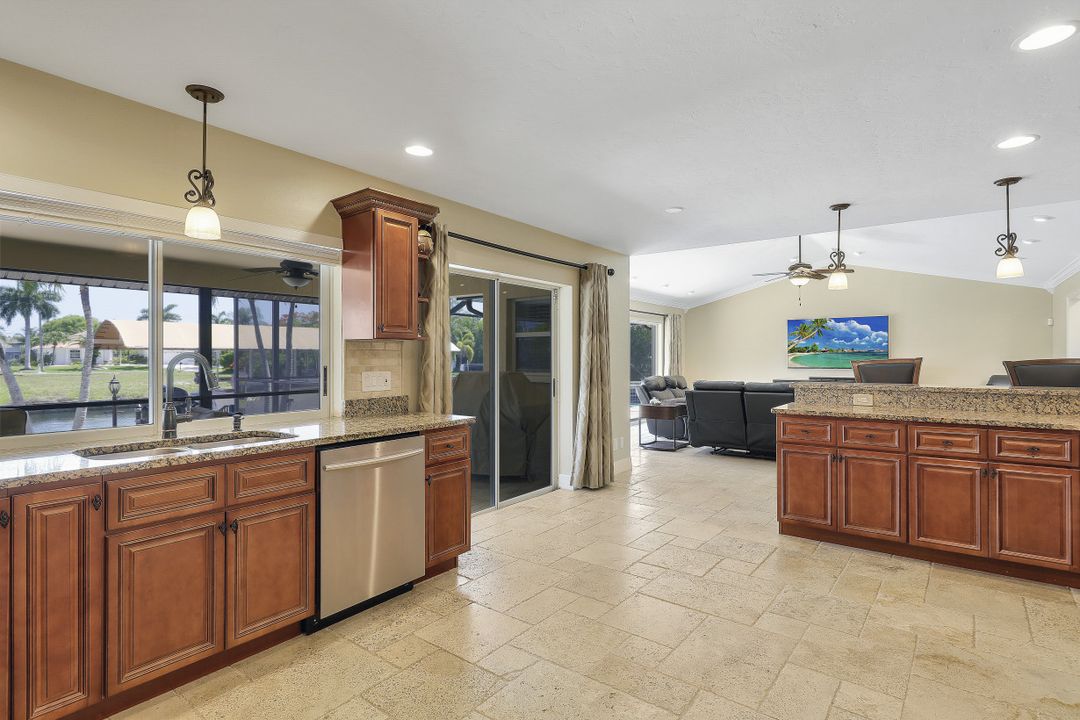 1524 SW 52nd Ln, Cape Coral, FL 33914