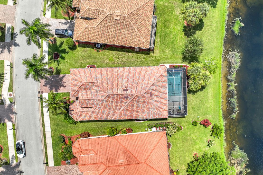 14087 Mirror Ct, Naples, FL 34114