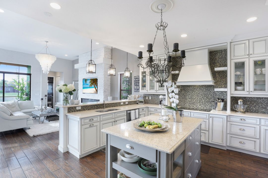 3416 Atlantic Cir, Naples, FL 34119