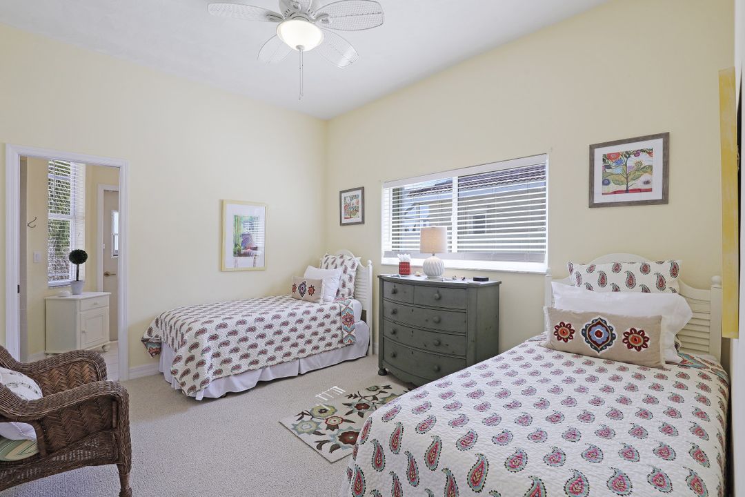 5209 SW 25th Pl, Cape Coral, FL 33914