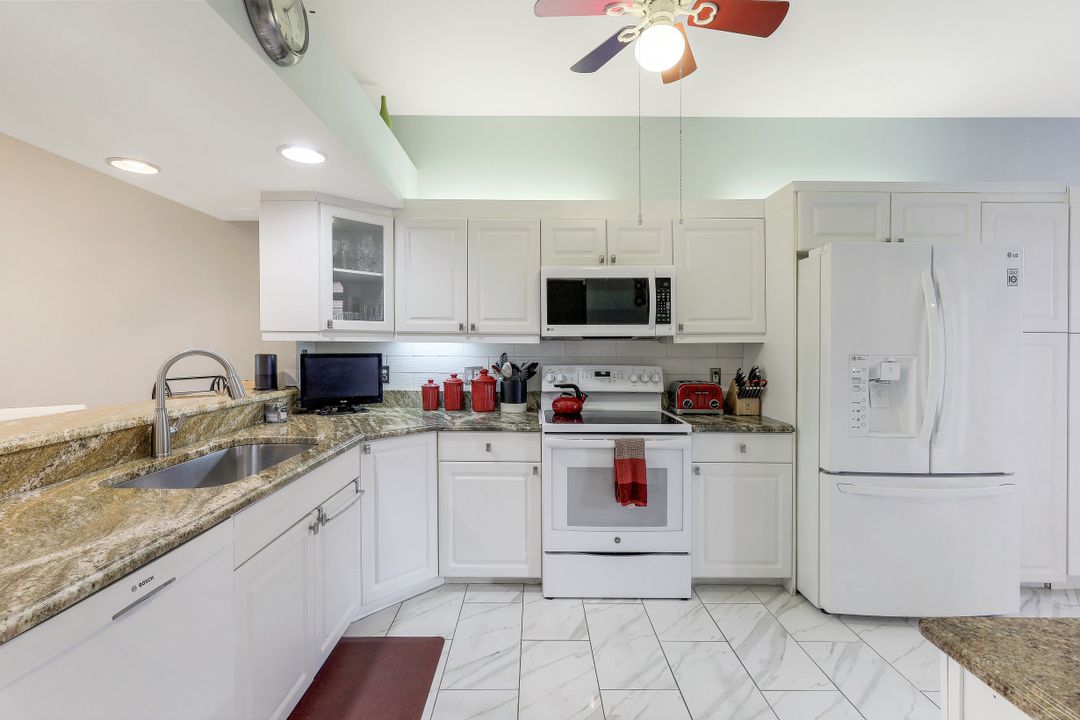 2365 Bayou Ln #3, Naples, FL 34112