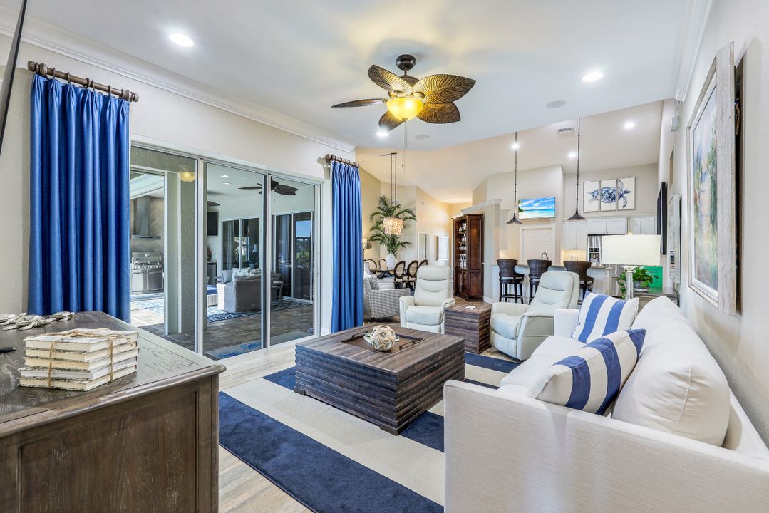 8979 Morgan Ct, Naples, FL 34113