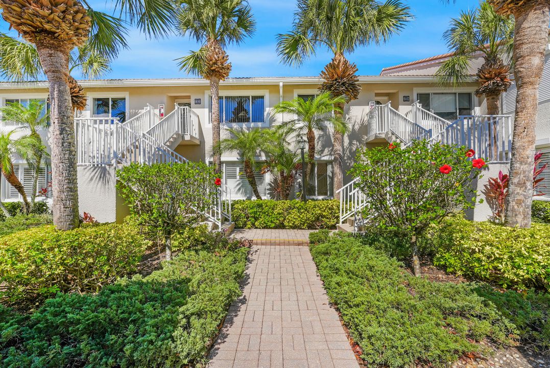 14565 Red Fox Run #611, Naples, FL 34110