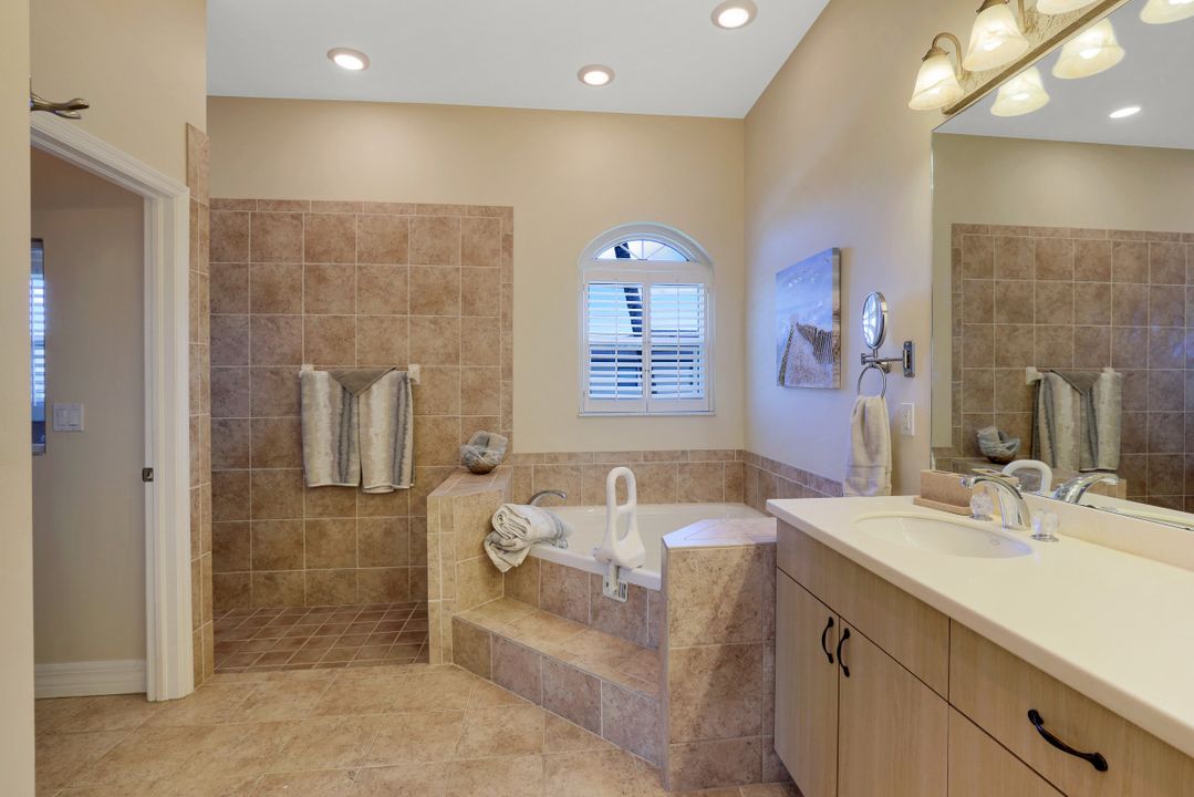 1306 SW 47th St, Cape Coral, FL 33914