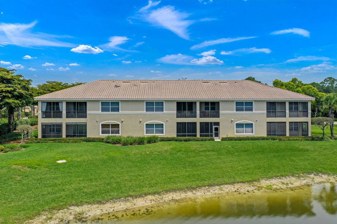 7050 Bay Woods Lake Ct #201, Fort Myers, FL 33908