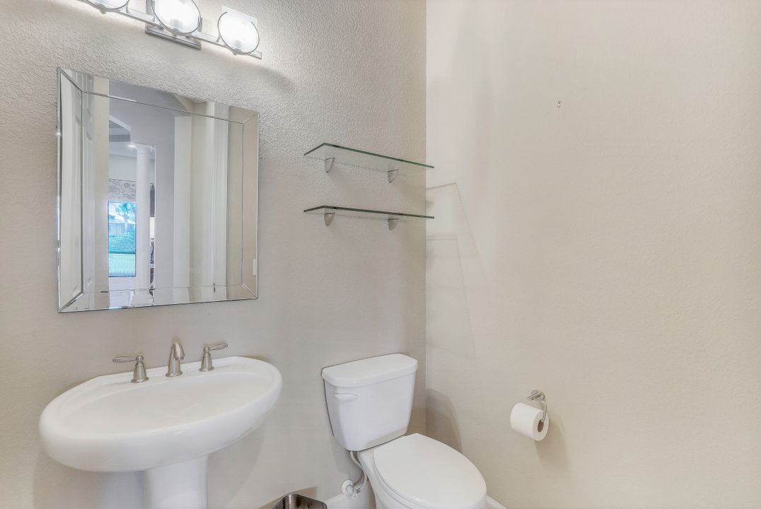 9403 Copper Rock Ct, Naples, FL 34120