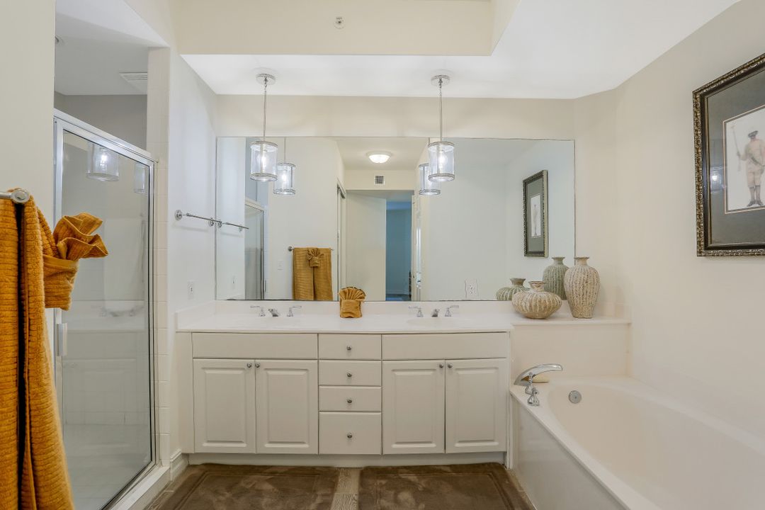 400 Flagship Dr #401, Naples, FL 34108