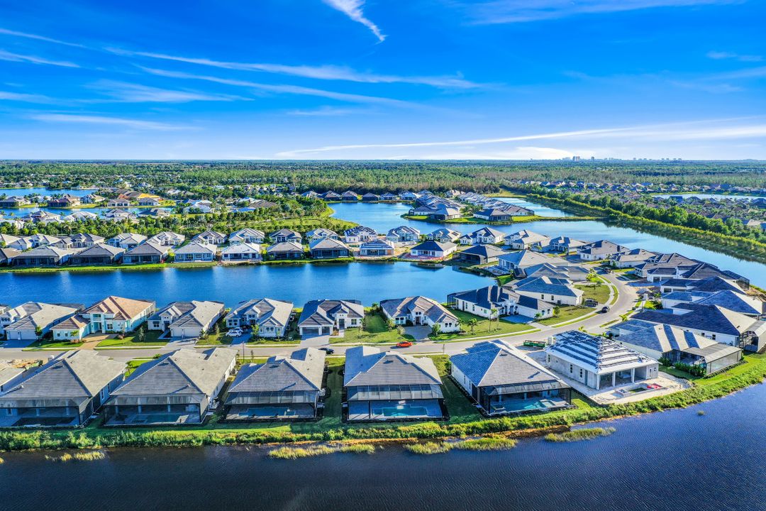 14310 Laguna Spgs Ln, , FL 34114