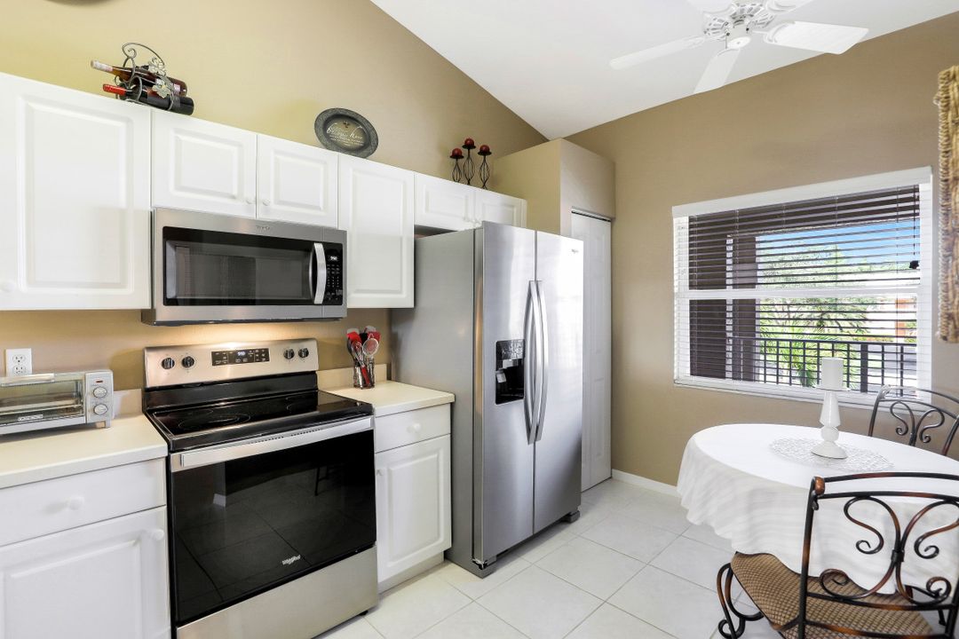 6650 Huntington Lakes Cir #203, Naples, FL 34119