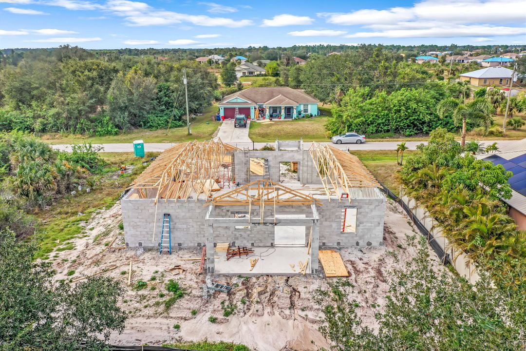 431 Pinafore Ave, Lehigh Acres, FL 33974