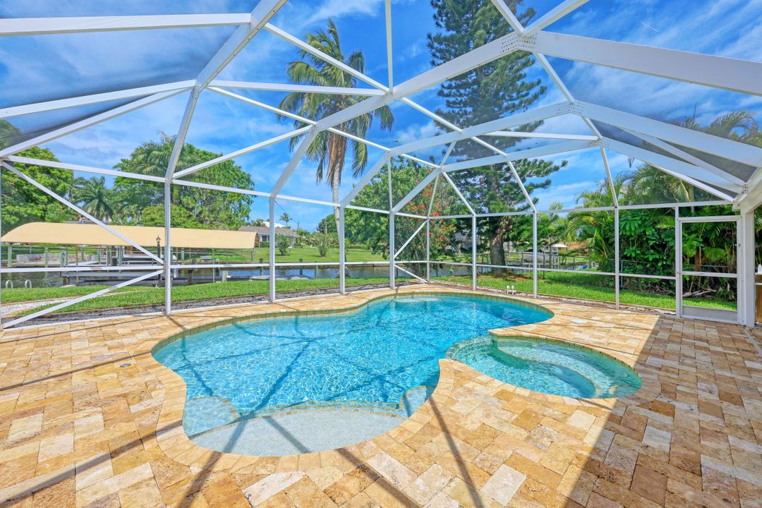 5337 Mikado Ct, Cape Coral, FL 33904