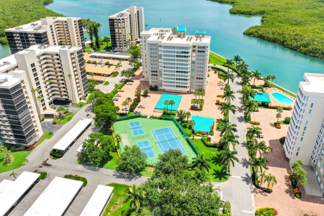 5 Bluebill Ave #210, Naples, FL 34108