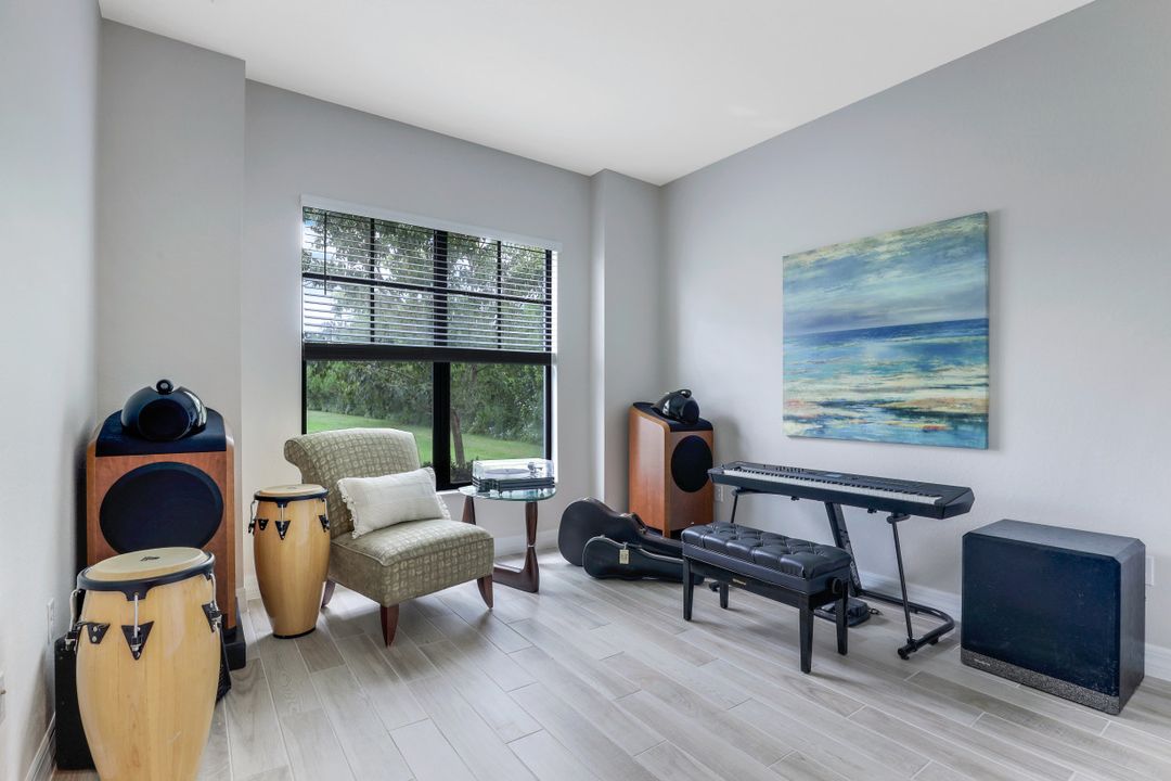 2336 Grenadine Way, Naples , FL 34120