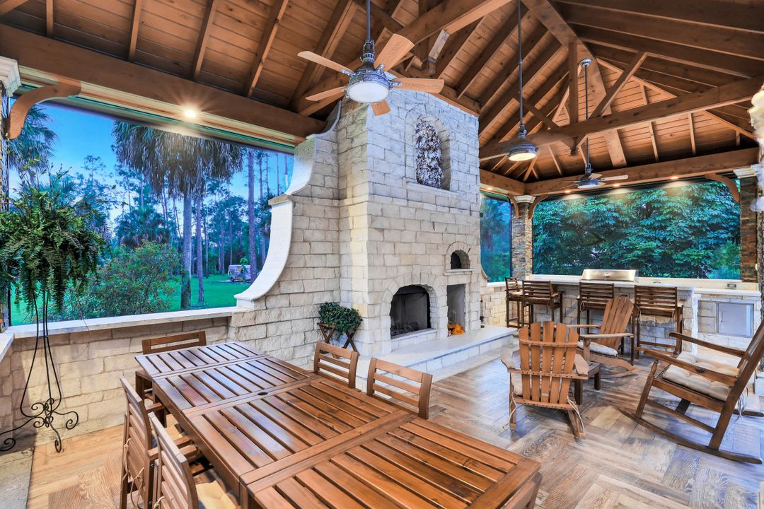 5610 Bur Oaks Ln, Naples, FL 34119