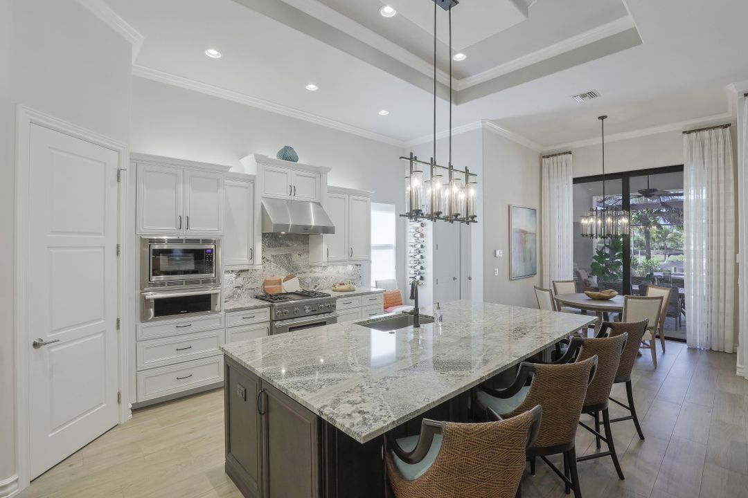 17490 Via Navona Way, Miromar Lakes, FL 33913