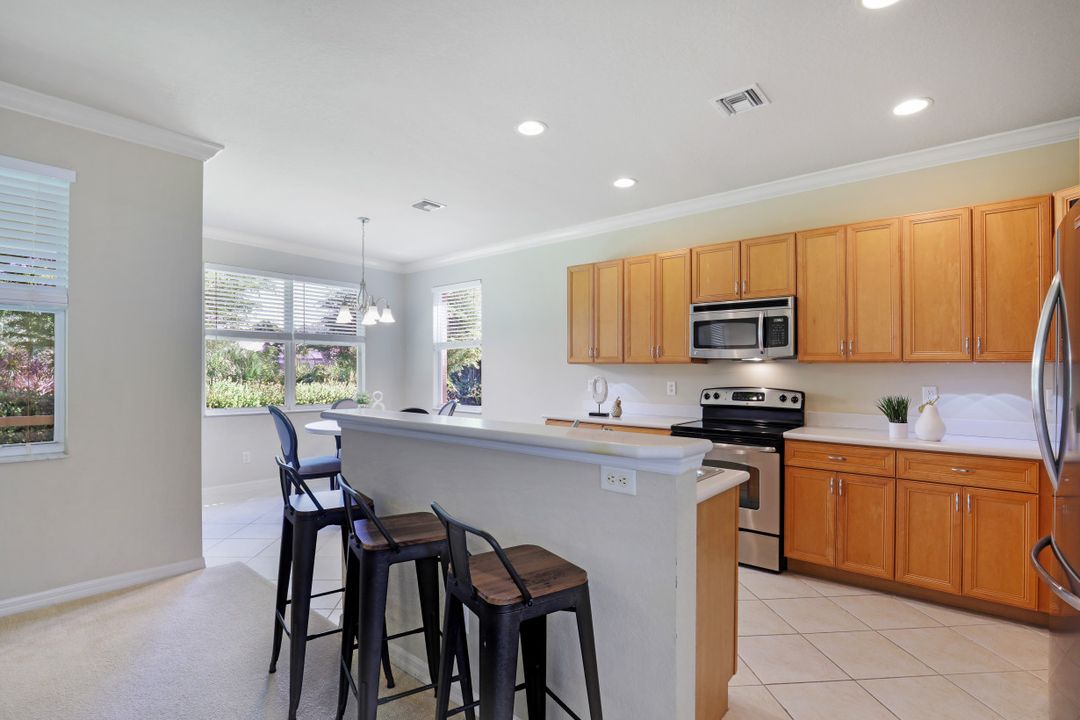 8346 Sumner Ave, Fort Myers, FL 33908