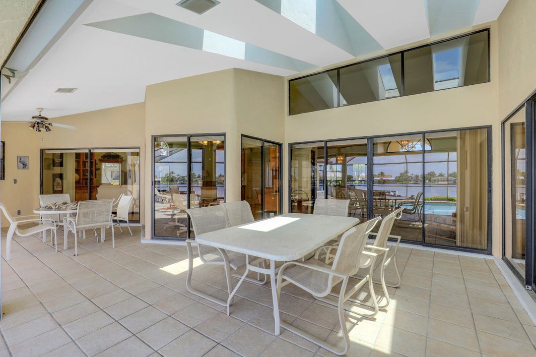 625 SW 49th Ln, Cape Coral, FL 33914