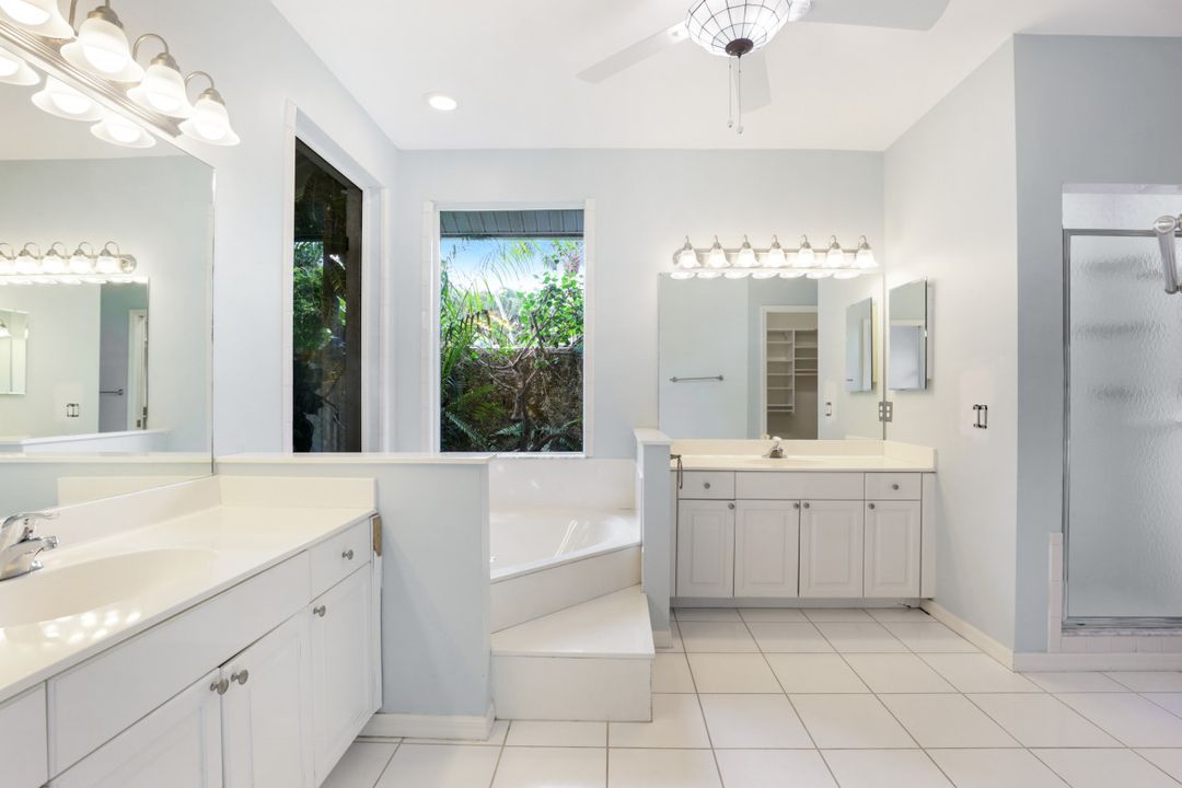 9926 Ortega Ln, Bonita Springs, FL 34135