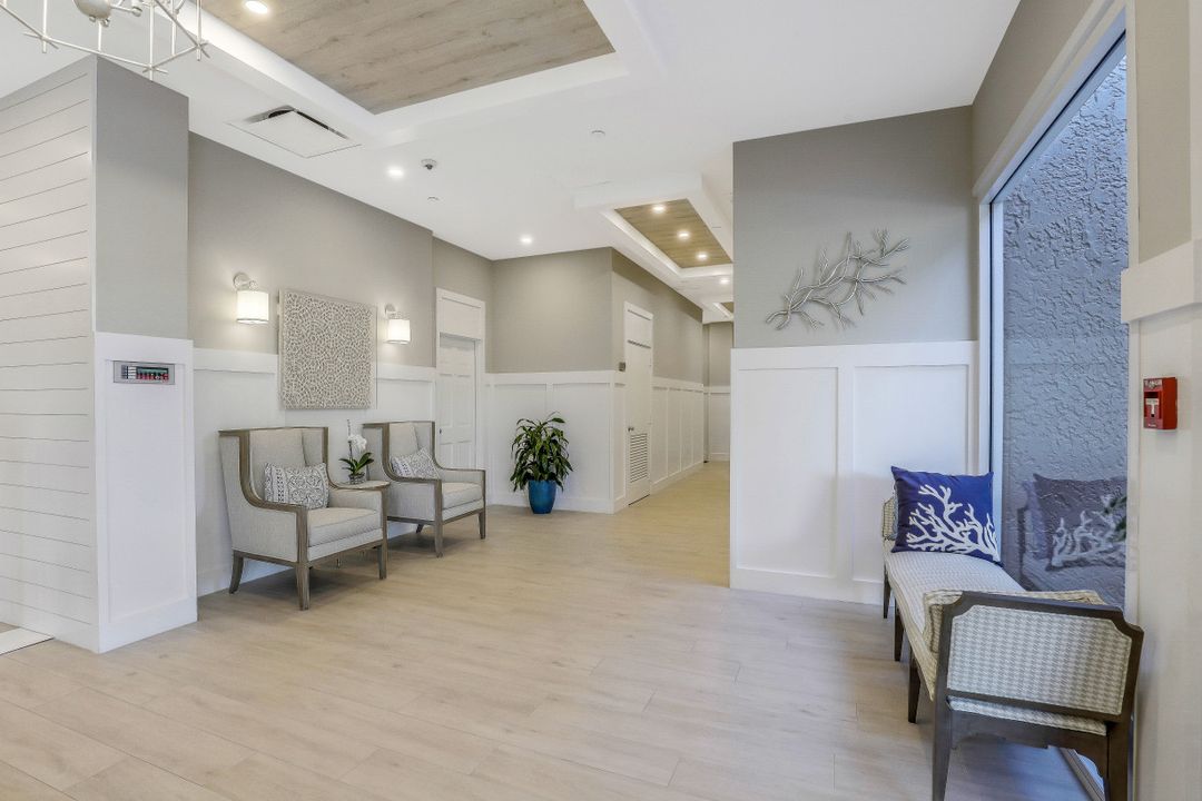 5501 Heron Point Dr #202, Naples, FL 34108